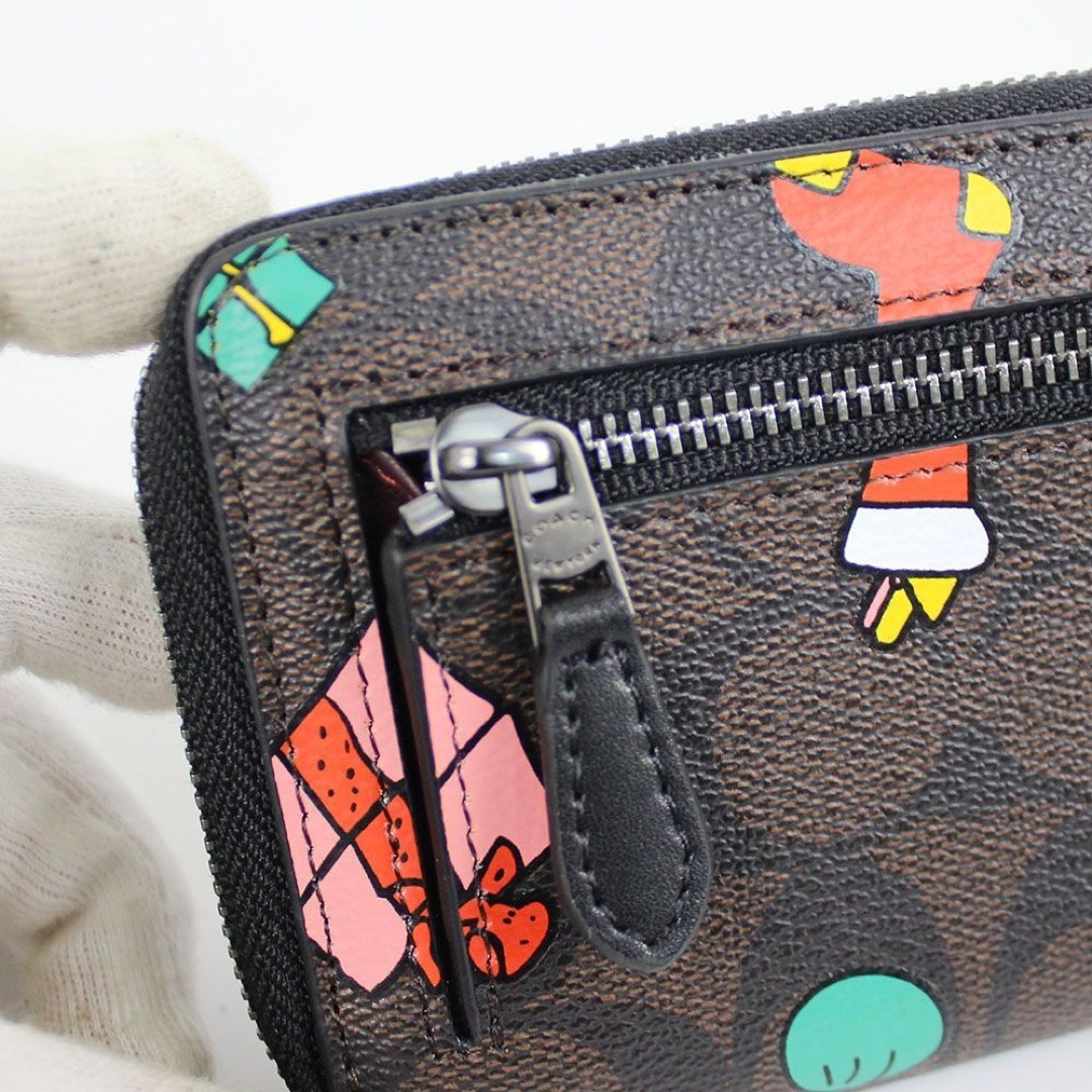 COACH(コーチ)のコーチ PEANUTS ピーナツ コラボ シグネチャー 二つ折り財布 CE708 レディースのファッション小物(財布)の商品写真