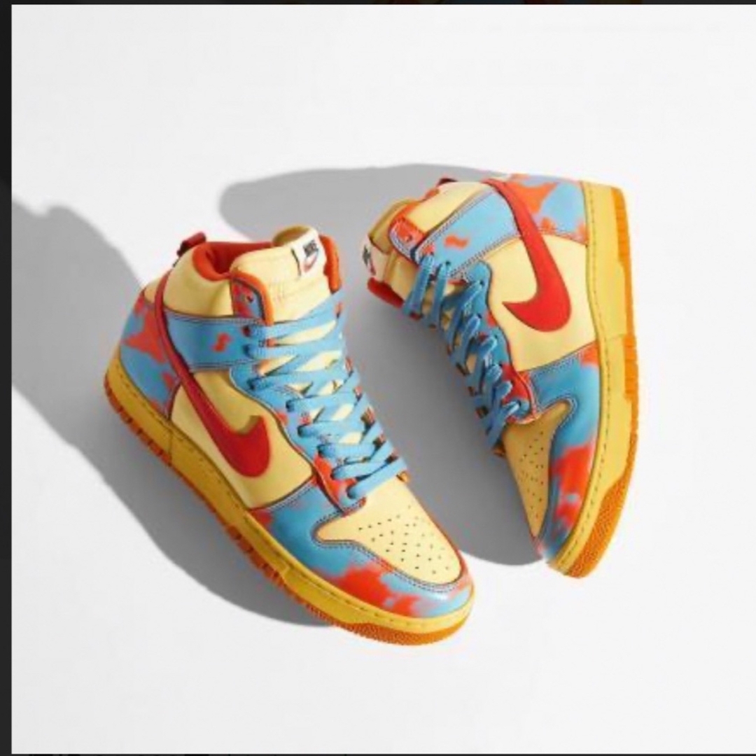 NIKE(ナイキ)のDUNK HI 1985 SP  美品タグ有り メンズの靴/シューズ(スニーカー)の商品写真