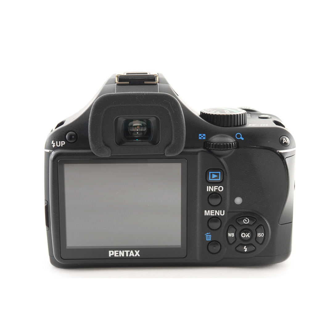 PENTAX(ペンタックス)のPENTAX ペンタックス K-m レンズキット ブラック スマホ/家電/カメラのカメラ(デジタル一眼)の商品写真