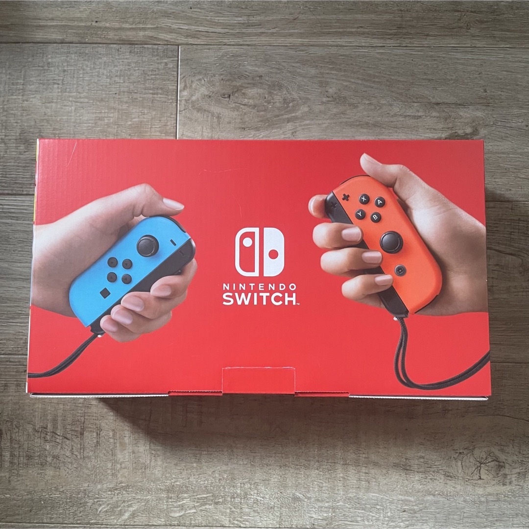 Nintendo Switch(ニンテンドースイッチ)のNintendo Switch ネオン バッテリー強化版 新品未使用 エンタメ/ホビーのゲームソフト/ゲーム機本体(家庭用ゲーム機本体)の商品写真