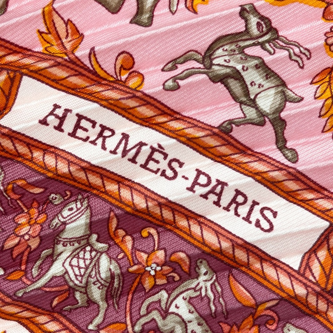 ☆☆HERMES エルメス プリーツ・カレ90 インドの狩猟 ピンク シルク100％ 箱付