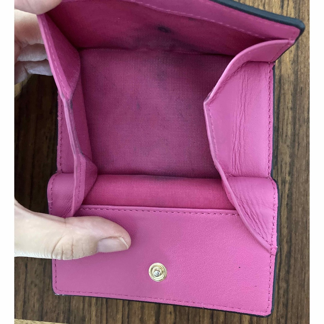 Furla(フルラ)のFURLA フルラ　三つ折り財布　ピンク レディースのファッション小物(財布)の商品写真