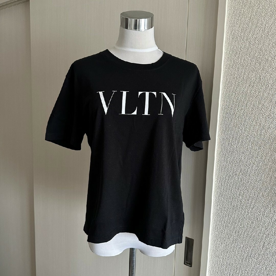 美品 VALENTINO ヴァレンティノ VLTNロゴTシャツ Mサイズ