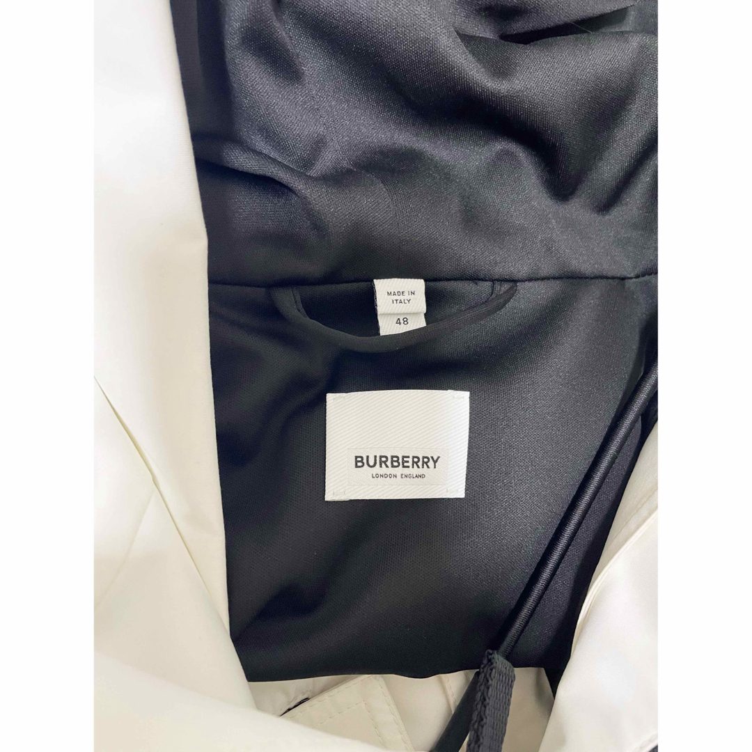 BURBERRY(バーバリー)のBurberry バーバリー テクニカルジャケット ブルゾン ホワイト ロゴ メンズのジャケット/アウター(ブルゾン)の商品写真