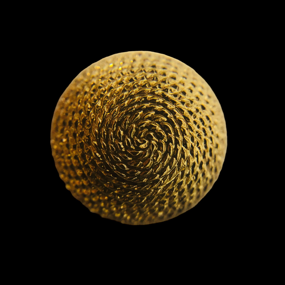 ビンテージ　ボタン　12個セット　ゴールド　パーツ　ハンドメイド　イヤリング ハンドメイドの素材/材料(各種パーツ)の商品写真