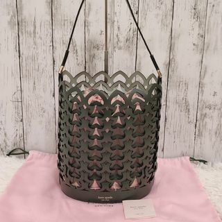 ケイトスペードニューヨーク(kate spade new york)の★未使用に近い★kate spade ドリーバケット　ワンショルダーバッグ(トートバッグ)