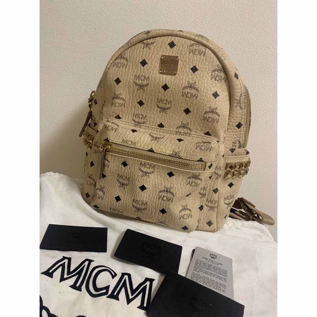 mcm リュック　バッグパックレディース