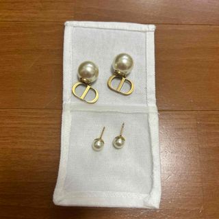 Christian Dior - お値下げ!Christian Dior 無地 ピアス(両耳用)の