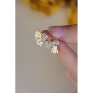 天然ダイヤモンドピアス0.3ct　k18(ピアス)