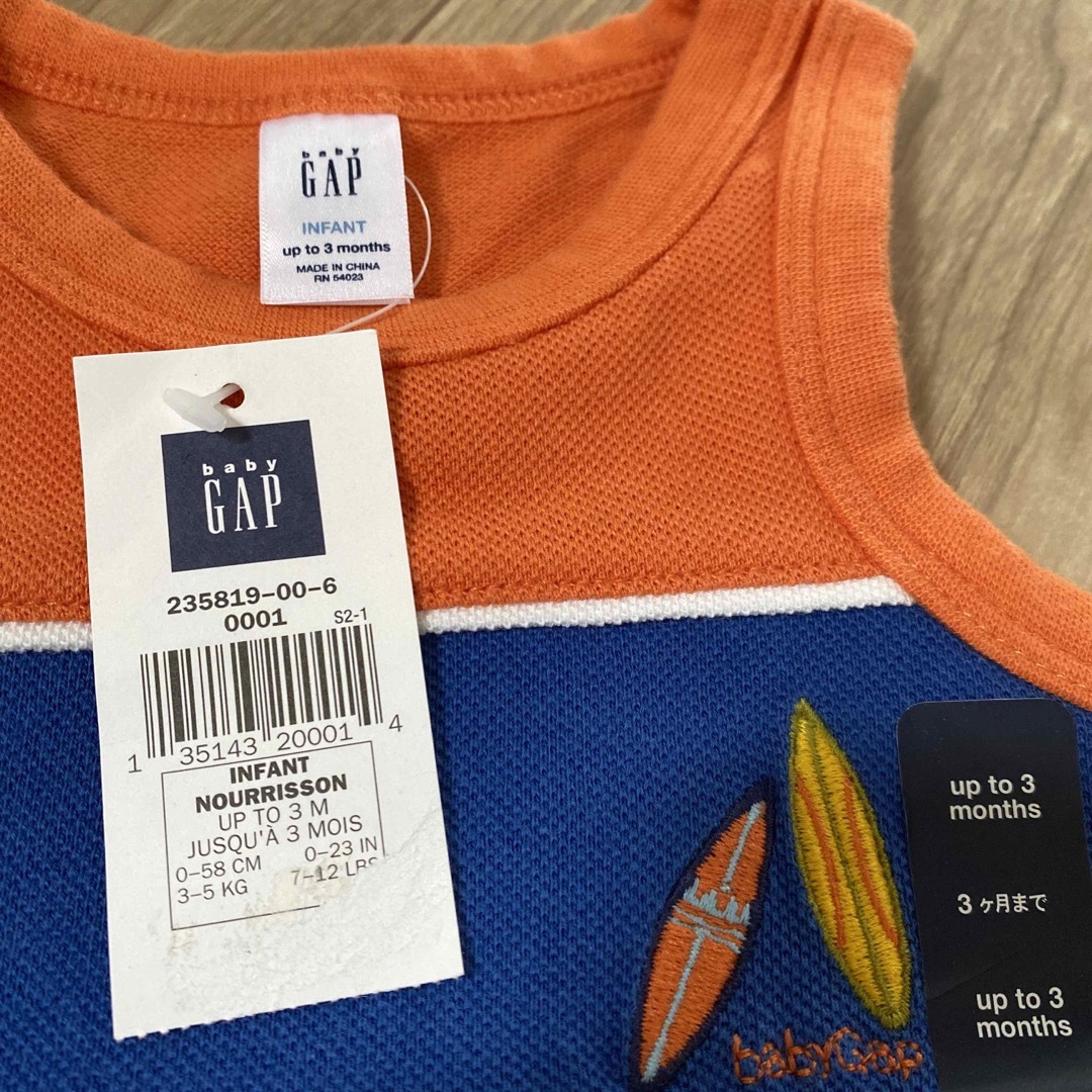 babyGAP(ベビーギャップ)のノースリーブ ロンパース キッズ/ベビー/マタニティのベビー服(~85cm)(ロンパース)の商品写真