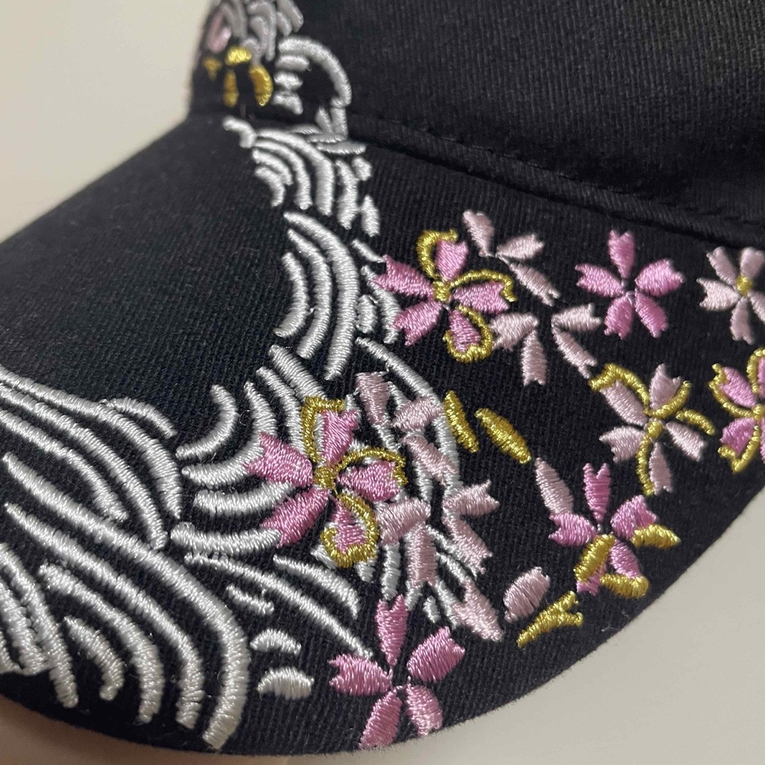 キャップ　和風　黒　桜　刺繍　帽子 レディースの帽子(キャップ)の商品写真