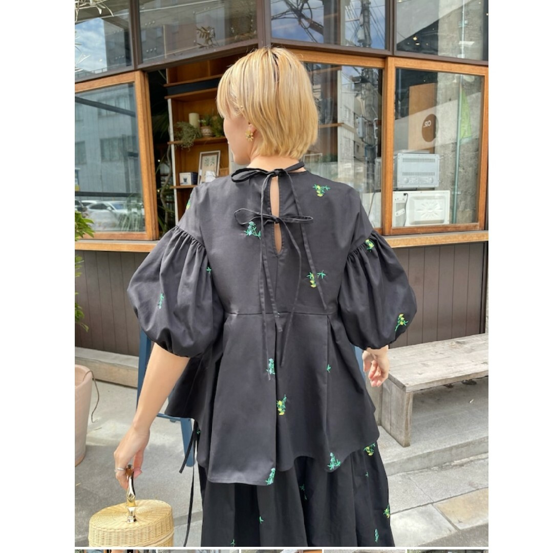 HYEON  shishu blouse / black