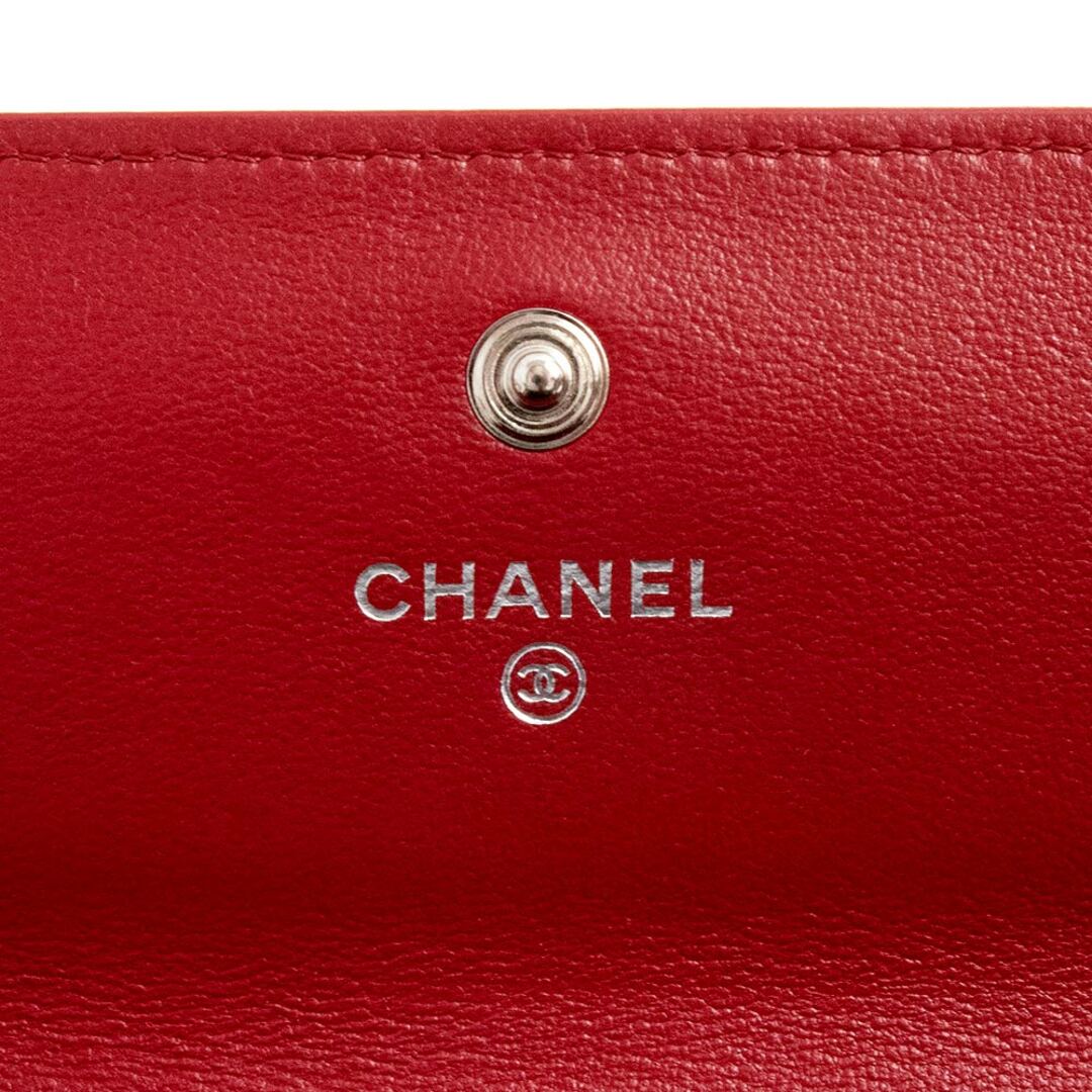 CHANEL - シャネル カメリアエンボス フラップ ウォレット 二つ折り長