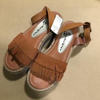 タ40313 スウェードタッセルサンダル ヴィンテージベージュ 40