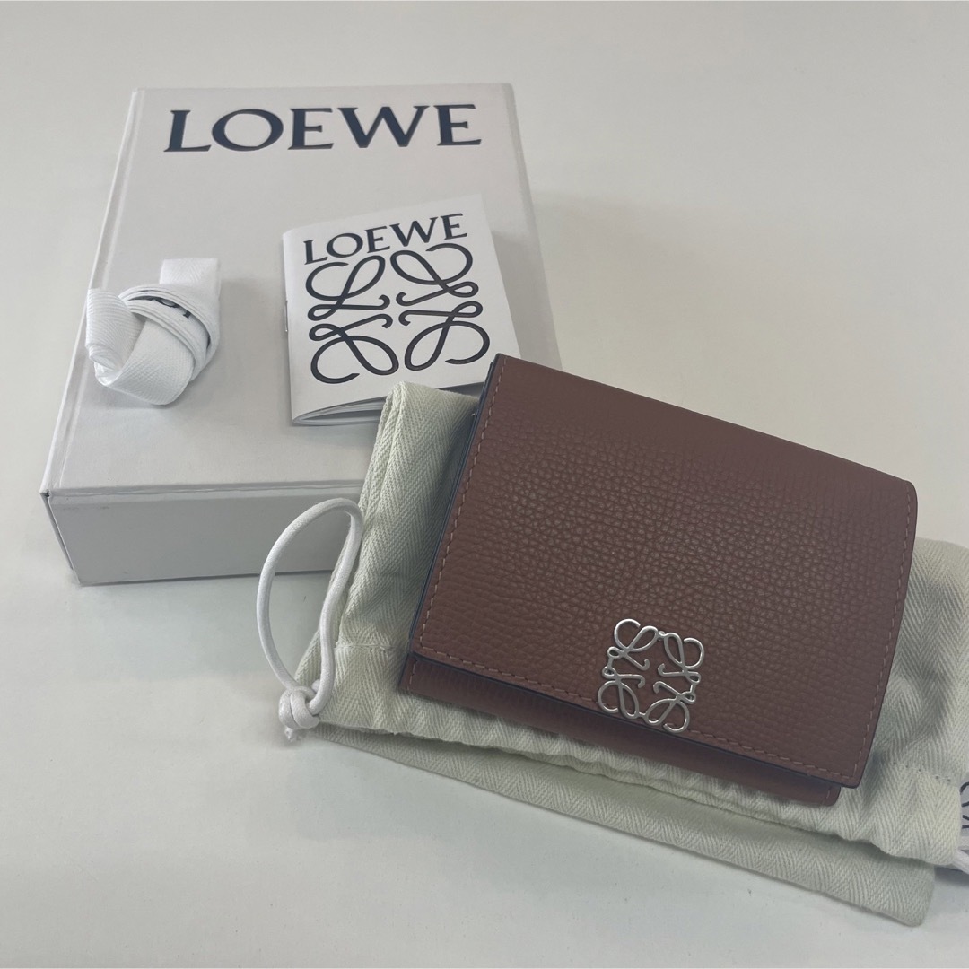 LOEWE - ☆美品☆ LOEWE ロエベ アナグラム トライフォールド