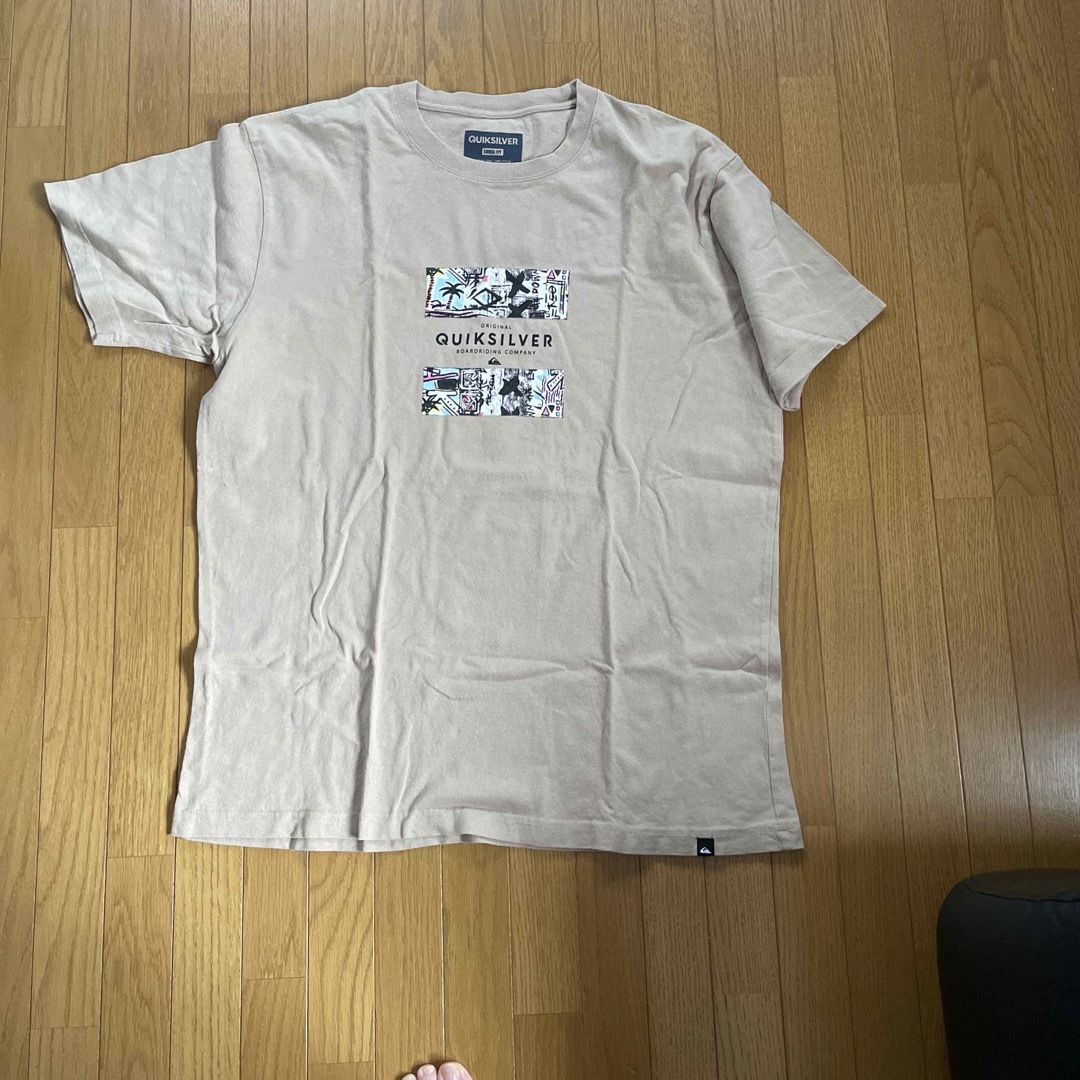 QUIKSILVER(クイックシルバー)のベージュTシャツ メンズのトップス(Tシャツ/カットソー(半袖/袖なし))の商品写真