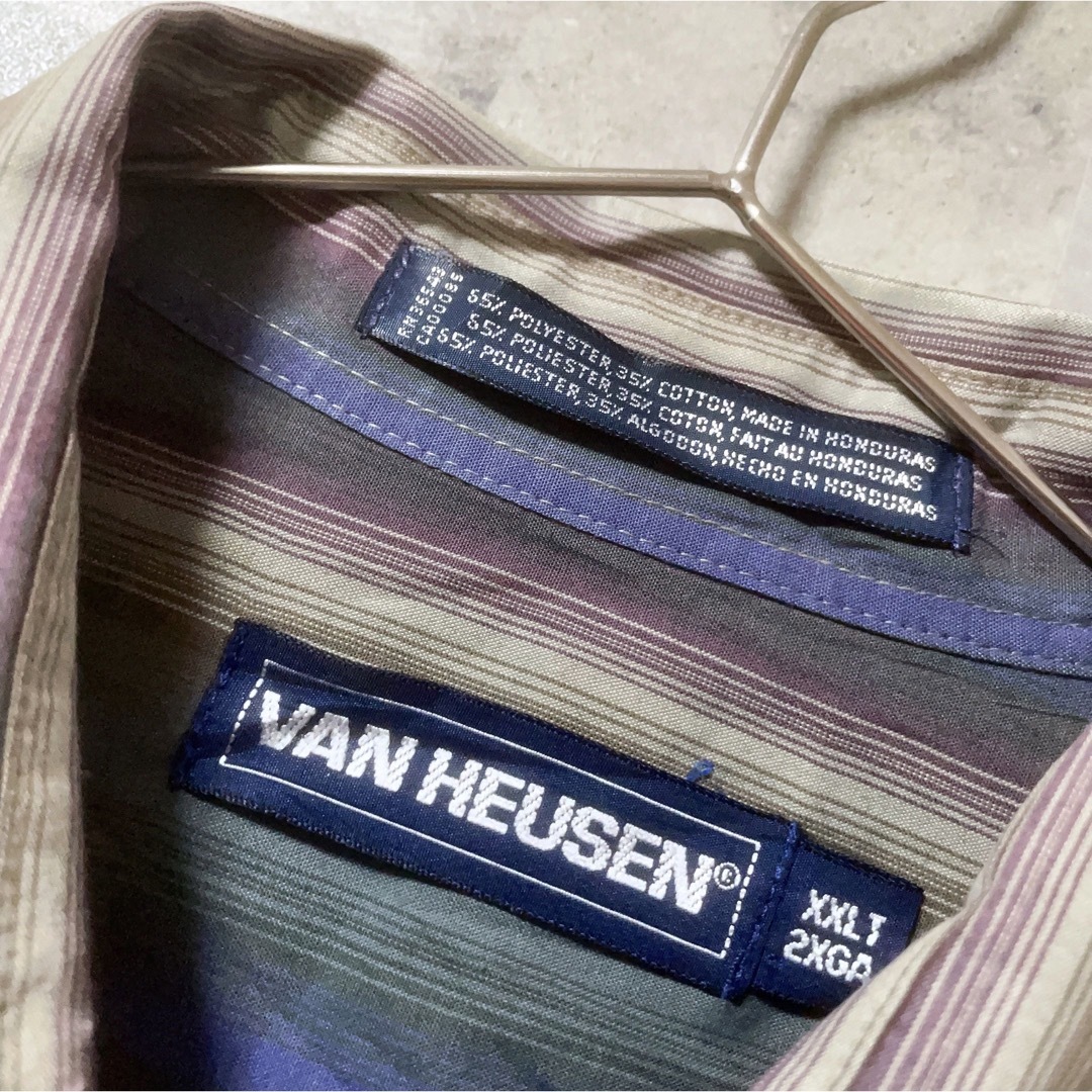 shirts(シャツ)の半袖シャツ　XXLサイズ　ストライプ　グレー　USA古着　Van Heusen メンズのトップス(シャツ)の商品写真