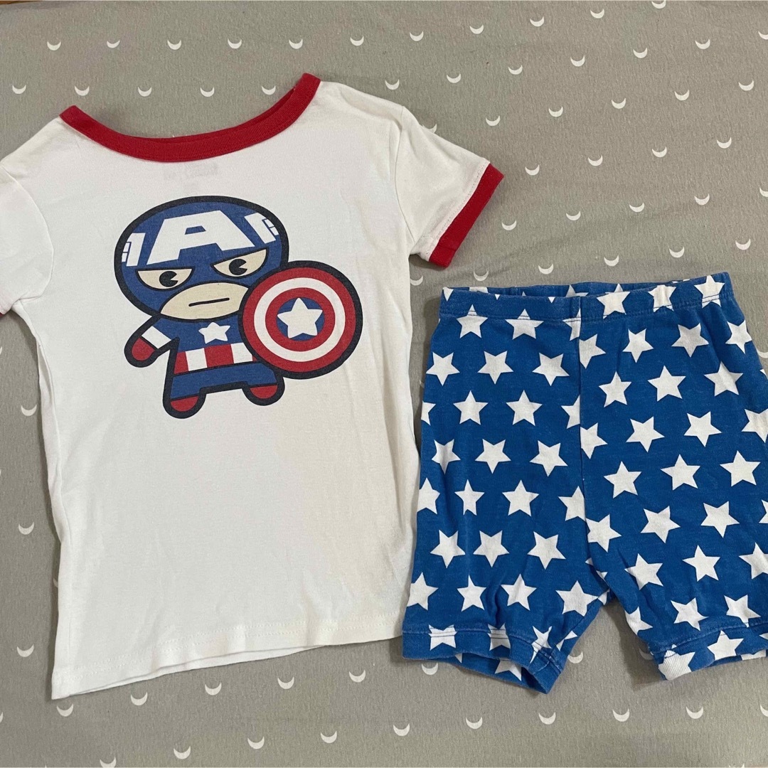 babyGAP(ベビーギャップ)のgap マーベル　パジャマ　半袖半ズボン　110cm キッズ/ベビー/マタニティのキッズ服男の子用(90cm~)(パジャマ)の商品写真