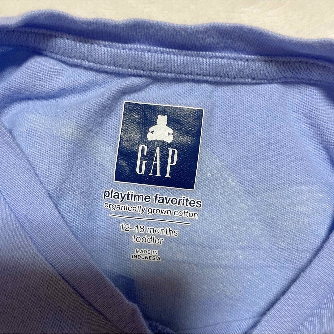 GAP(ギャップ)の海外子ども服Gap オーガニックコットンTシャツ80-90サイズ キッズ/ベビー/マタニティのベビー服(~85cm)(Ｔシャツ)の商品写真