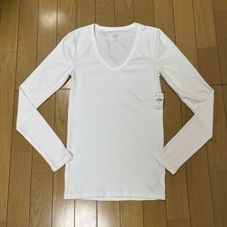 ギャップ(GAP)のGAP 白ロングTシャツ【未使用】(Tシャツ(長袖/七分))