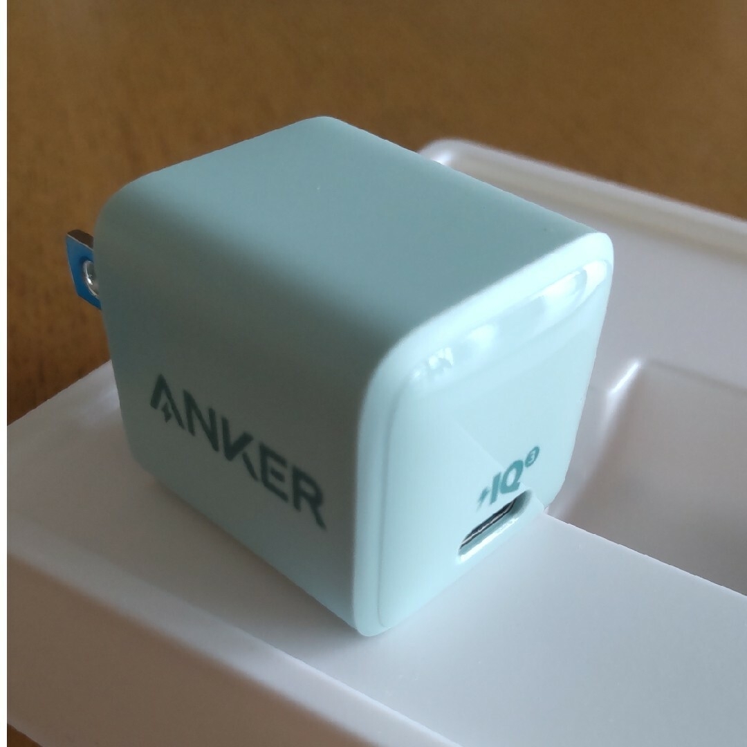 Anker(アンカー)のAnker USB充電器(USB-C) スマホ/家電/カメラのスマートフォン/携帯電話(バッテリー/充電器)の商品写真