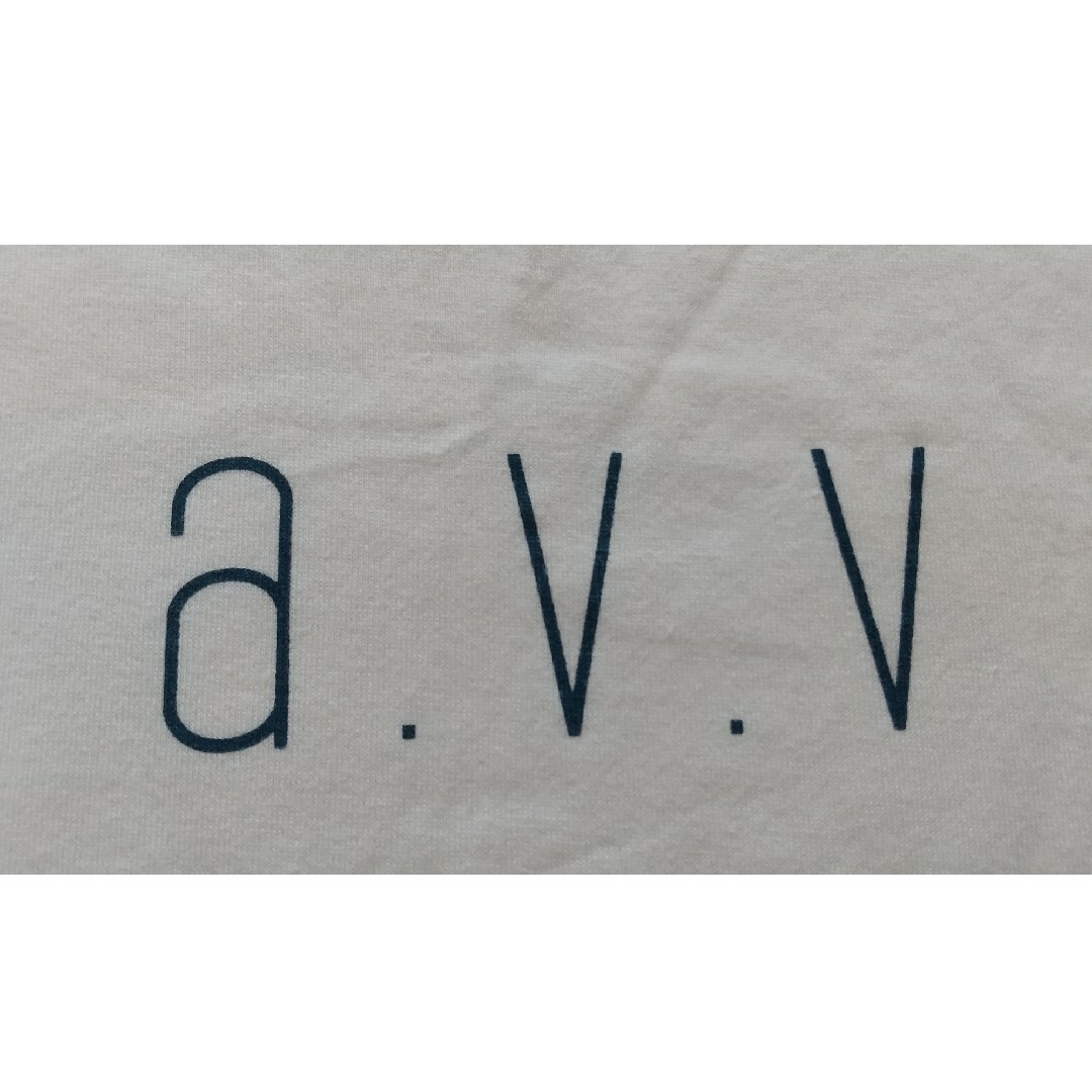 a.v.v(アーヴェヴェ)のavvロゴ入りTシャツ レディースのトップス(Tシャツ(半袖/袖なし))の商品写真