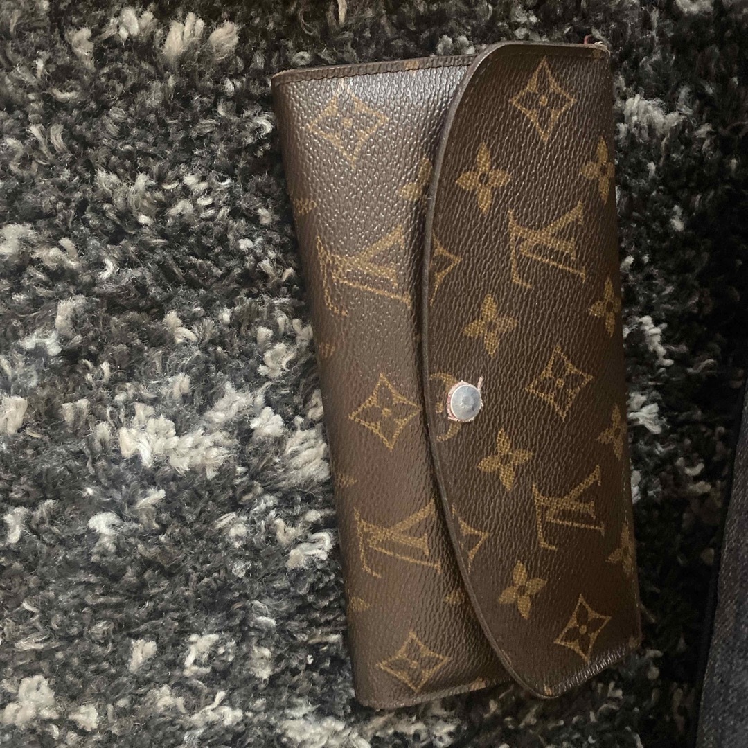 LOUIS VUITTON(ルイヴィトン)のVUITTON 長財布 レディースのファッション小物(財布)の商品写真