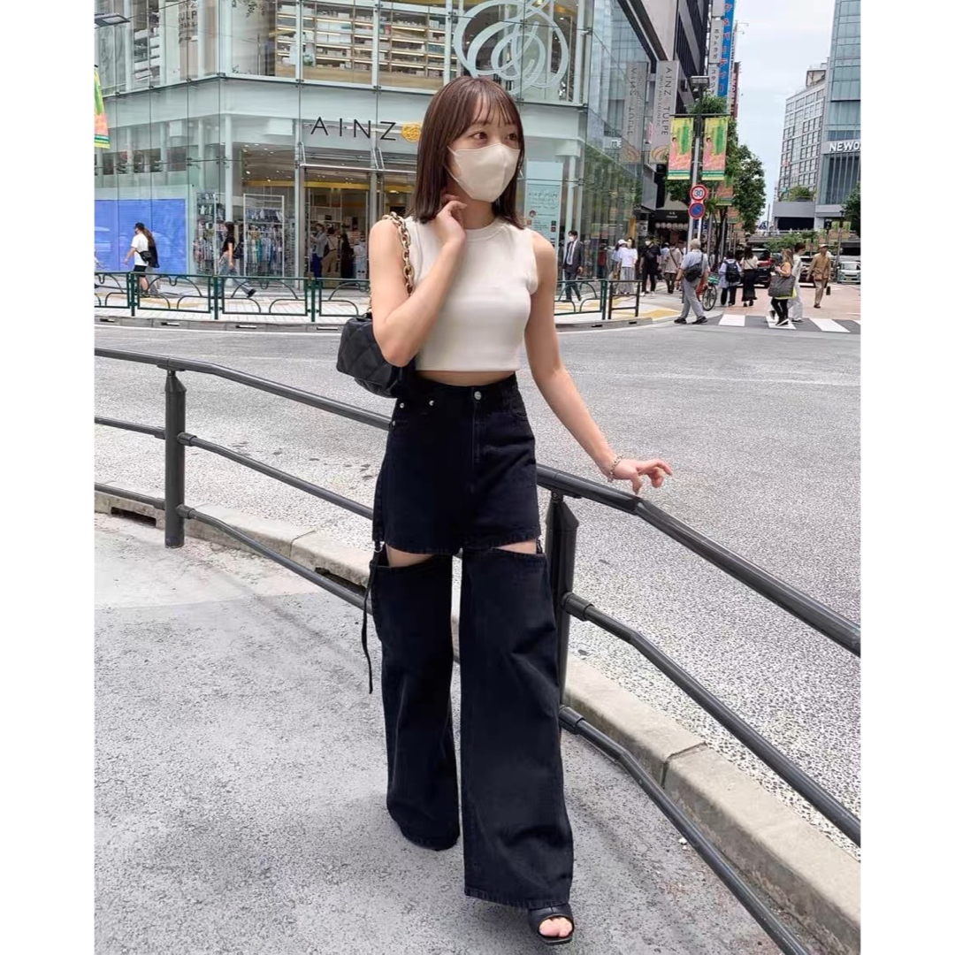 新品未使用 chico チコ サイドベルトスリットデニムパンツ | フリマアプリ ラクマ