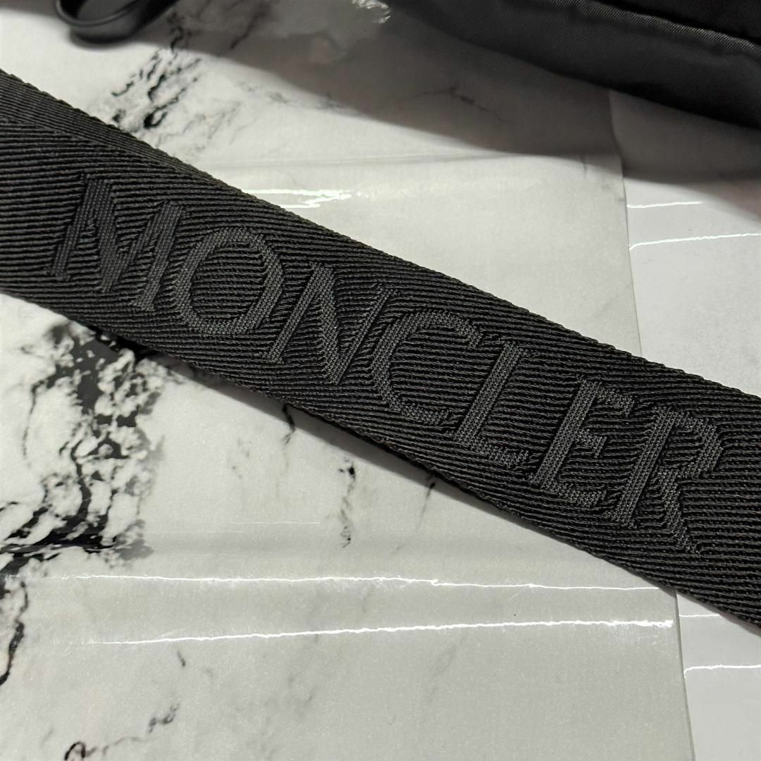 MONCLER(モンクレール)のMONCLER DURANCE BELT BAG ボディバッグ 黒 モンクレール メンズのバッグ(ボディーバッグ)の商品写真