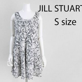 ジルスチュアート(JILLSTUART)のJILL STUART エンボスフラワー ワンピース  S スリーブ スカート(ひざ丈ワンピース)