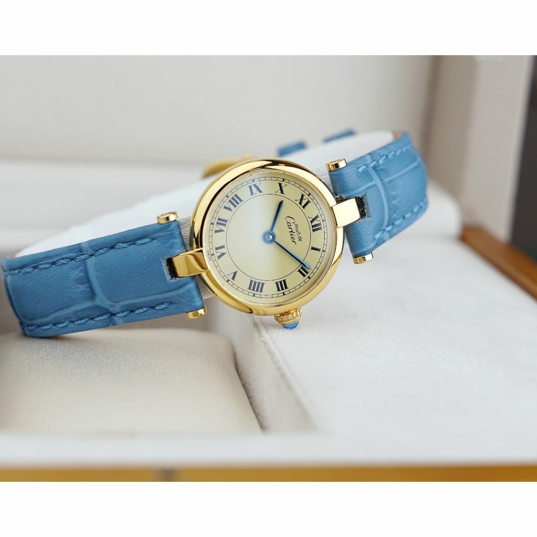 Cartier(カルティエ)の専用 美品 カルティエ マスト ヴァンドーム アイボリー ローマン SM レディースのファッション小物(腕時計)の商品写真