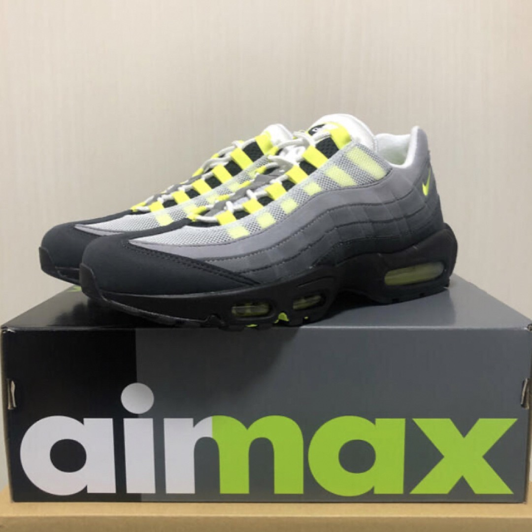 NIKE(ナイキ)のNike Air Max 95 Neon Yellow メンズの靴/シューズ(スニーカー)の商品写真