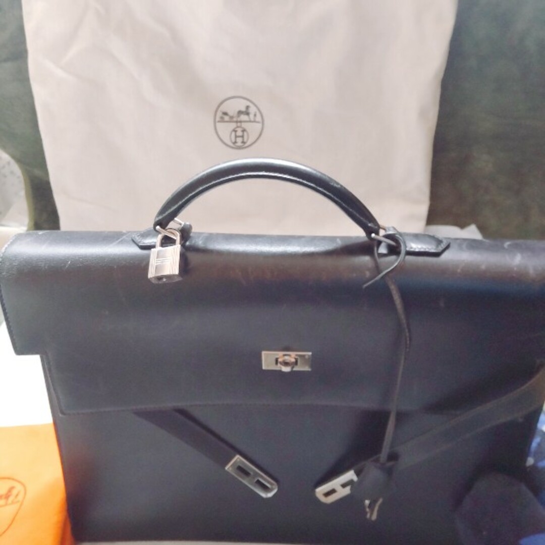 エルメス ケリーデペッシュ38 シルバー金具 黒 ビジネスバッグ エルメス ケリーデペッシュ38 シルバー金具 黒 ビジネスバッグ