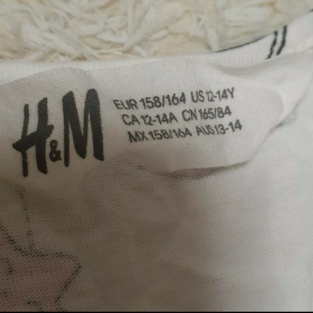 H&M(エイチアンドエム)のワンピース キッズ/ベビー/マタニティのキッズ服女の子用(90cm~)(ワンピース)の商品写真