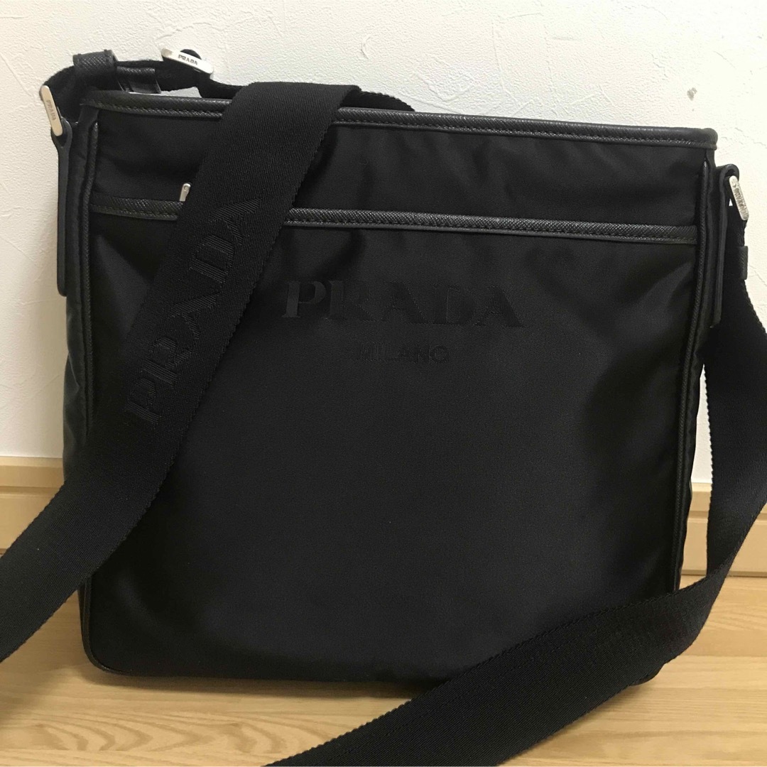 極美品　PRADA プラダ　メッセンジャー　ショルダーバッグ　23060905