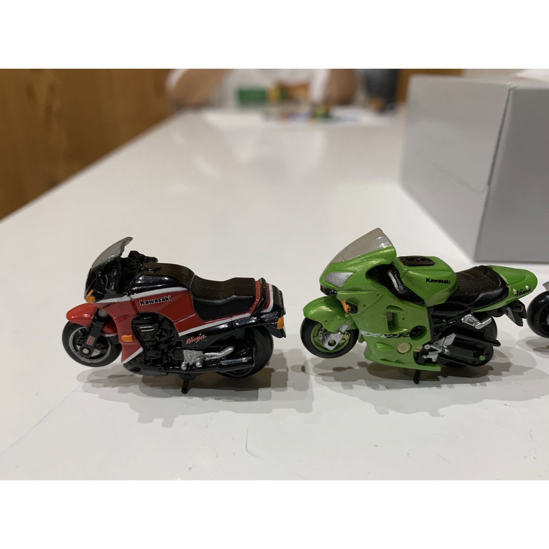 おもちゃ　バイク　旧車　ガチャガチャ　10台セット　 エンタメ/ホビーのおもちゃ/ぬいぐるみ(ミニカー)の商品写真