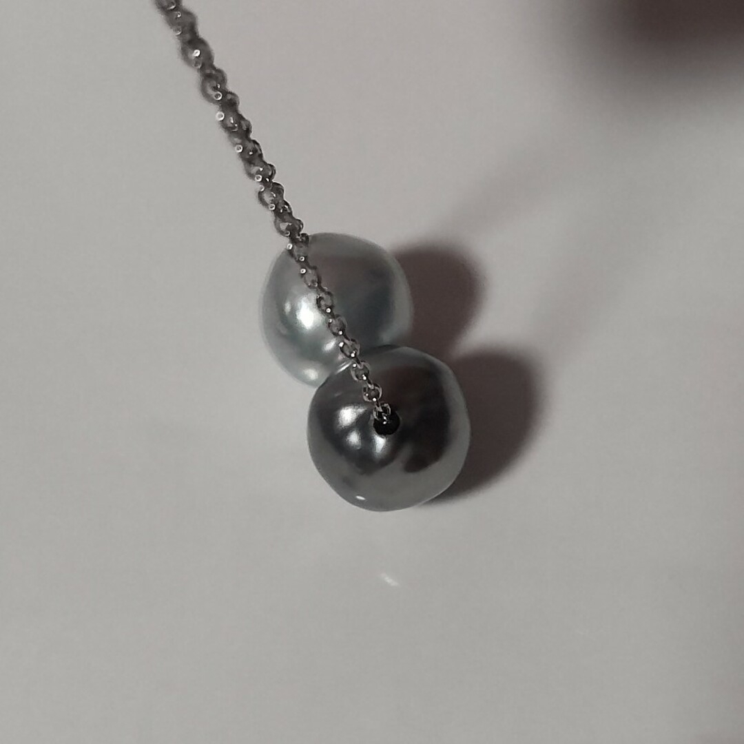 アコヤ真珠　黒蝶真珠　スルーネックレス レディースのアクセサリー(ネックレス)の商品写真