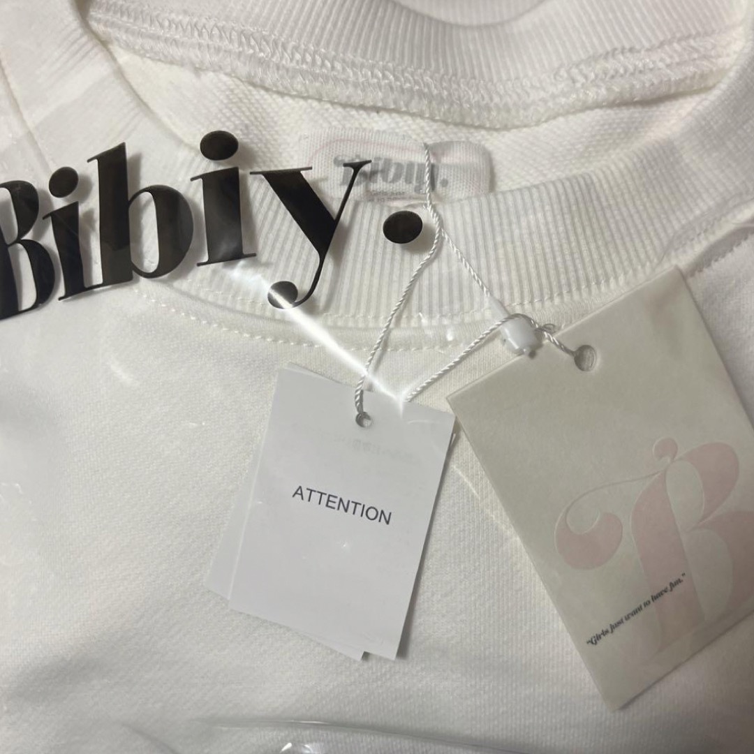 正規品　新品未使用　Bibiy. B. SWEATSHIRT