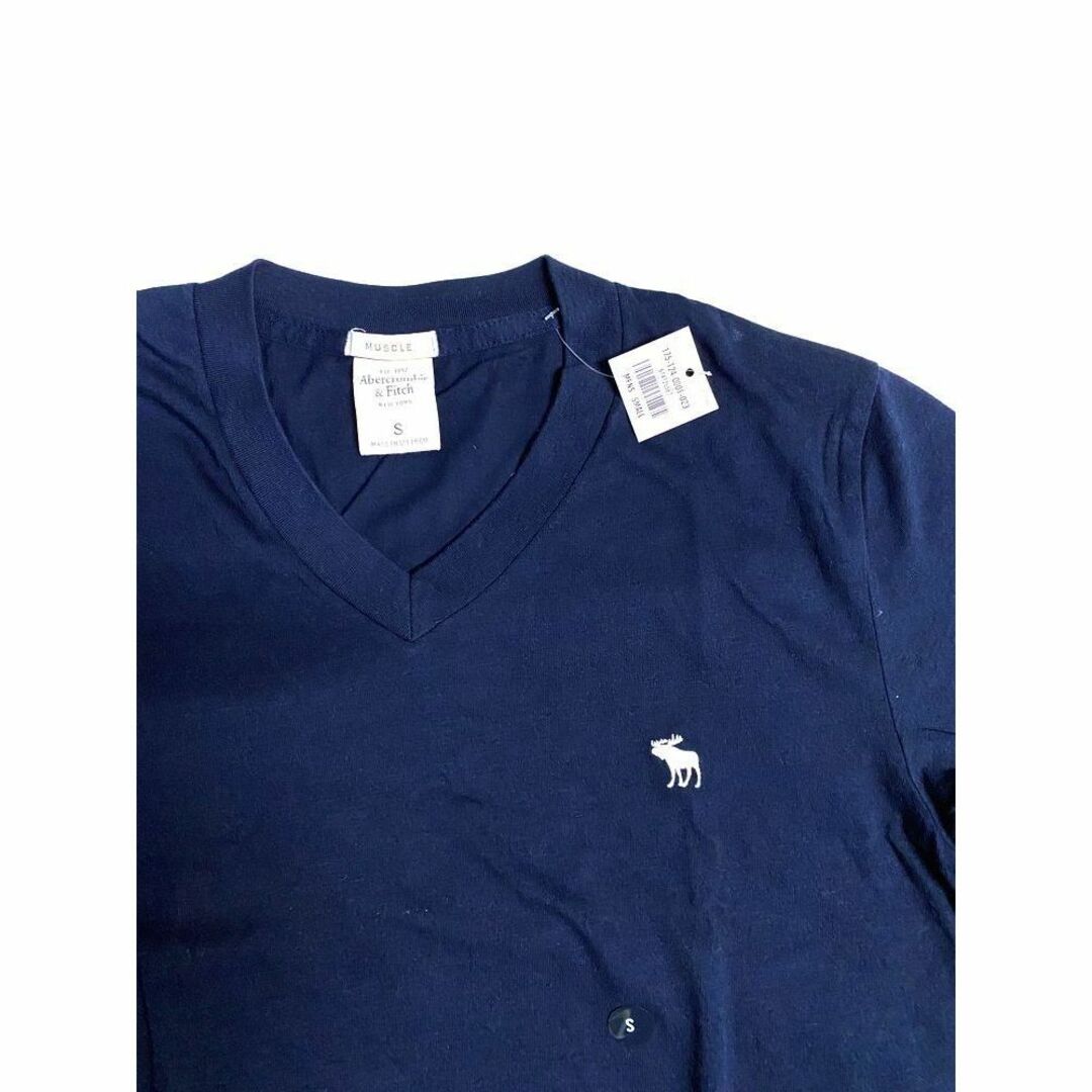 Abercrombie&Fitch(アバクロンビーアンドフィッチ)のアバクロンビー　かっこよく着回しが良い VネックTシャツ　サイズS メンズのトップス(Tシャツ/カットソー(半袖/袖なし))の商品写真