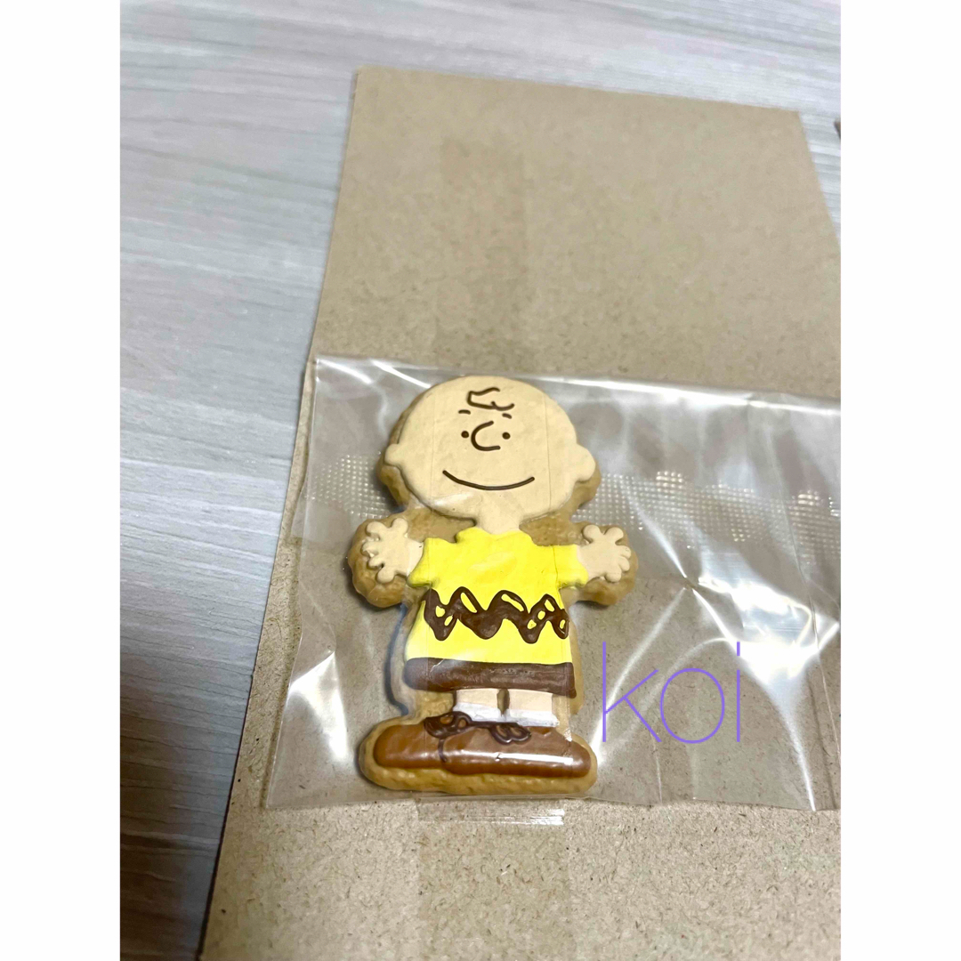 PEANUTS カプセルクッキーマグコット　チャーリー・ブラウン　2種類 エンタメ/ホビーのアニメグッズ(その他)の商品写真