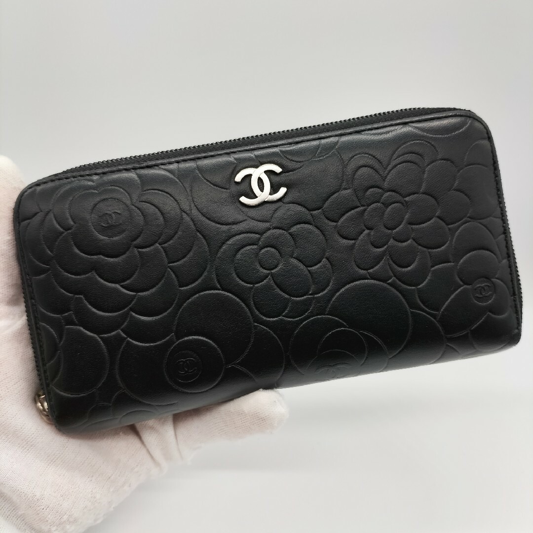 CHANEL(シャネル)のシャネル　カメリア　ラウンドファスナー　長財布　ブラック レディースのファッション小物(財布)の商品写真