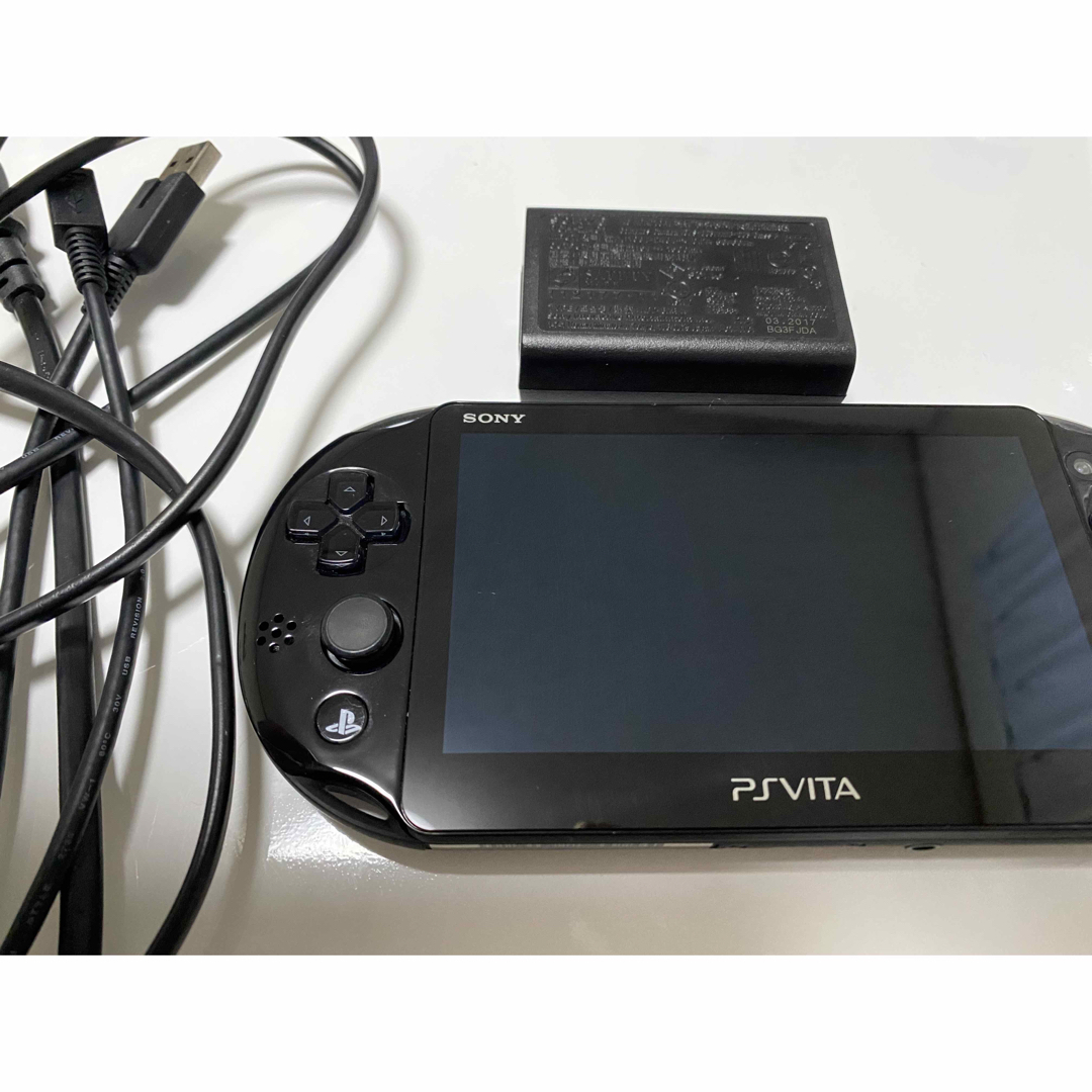 PlayStation Vita ブラック メモリーカード付ゲーム - 携帯用ゲーム機本体