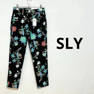 スライ(SLY)の【2835】SLY jeans ボタニカル柄 カジュアルパンツ 長ズボン(その他)