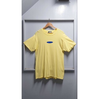 クルー(CRU)の90’s CRU USA製 ロゴ 両面プリント Tシャツ イエロー M 半袖(Tシャツ/カットソー(半袖/袖なし))