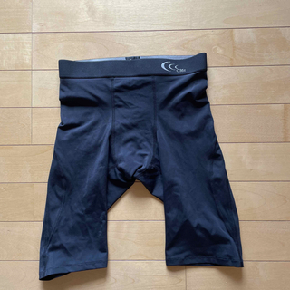 シースリーフィット(C3fit)の未使用品　ゴールドウインC3fit  パフォーマンスハーフタイツ　メンズ　L l(トレーニング用品)