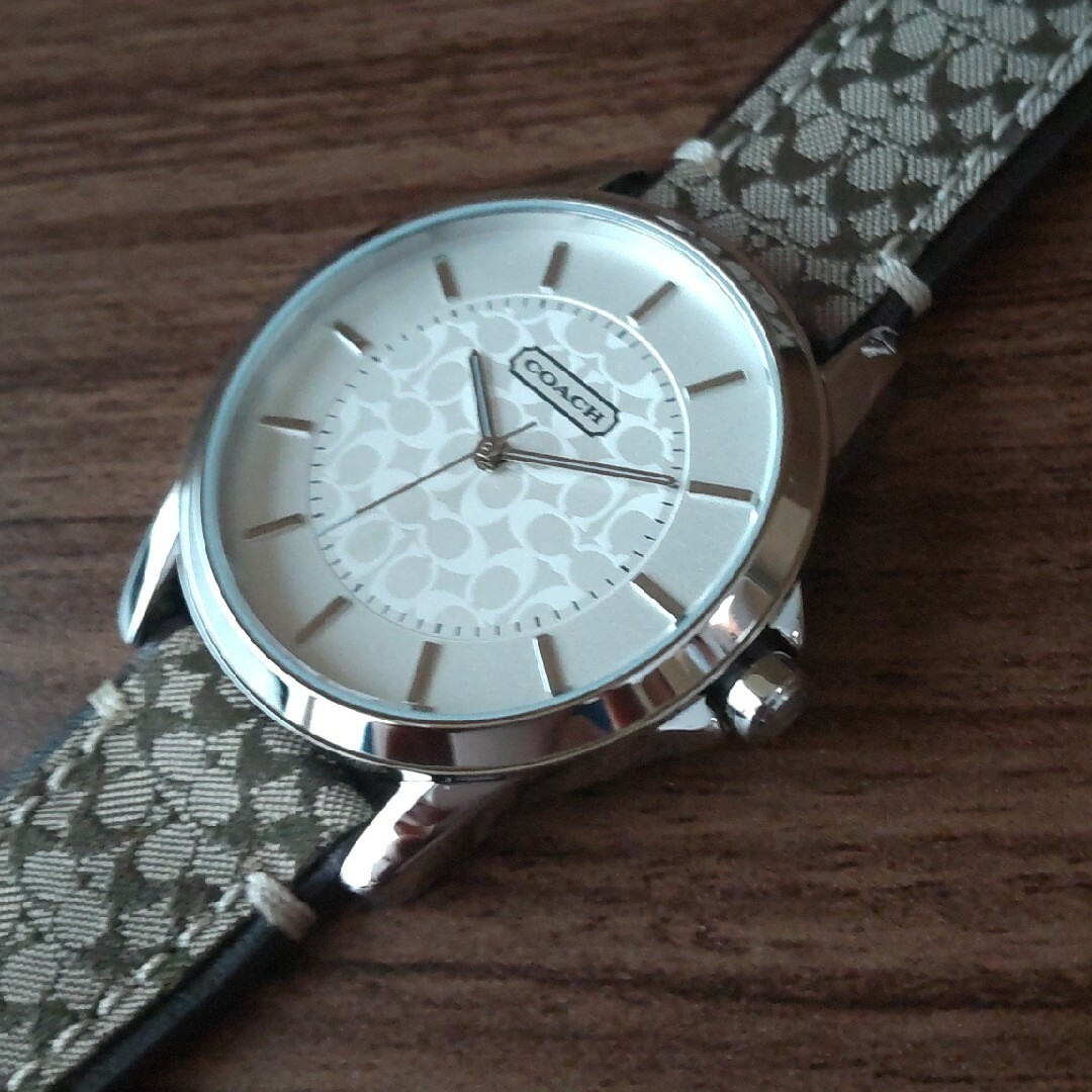 ☆新品　COACH　ユニセックス腕時計　14601506