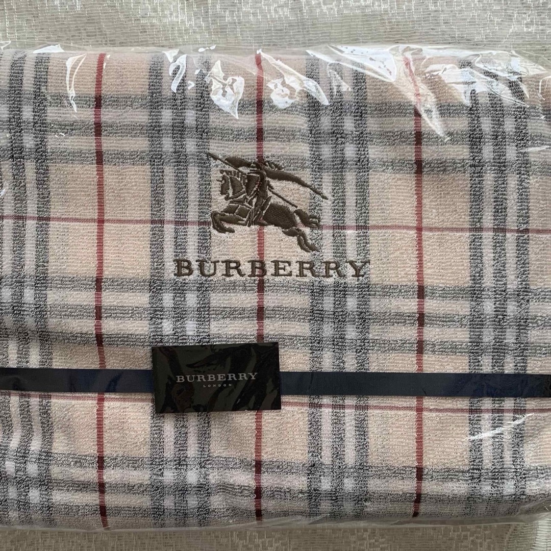 BURBERRY☆バーバリー タオルケット 2枚 西川産業 - 寝具 BURBERRY☆バーバリー タオルケット 2枚 西川産業 - 寝具