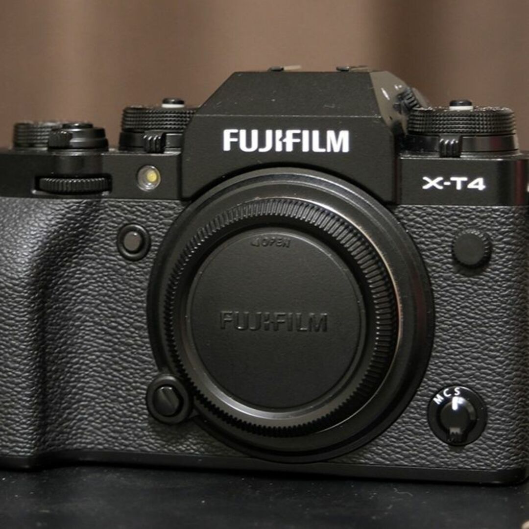 FUJIFILM X-T4 ボディ + L型グリップ + BC-W235 付き - www ...