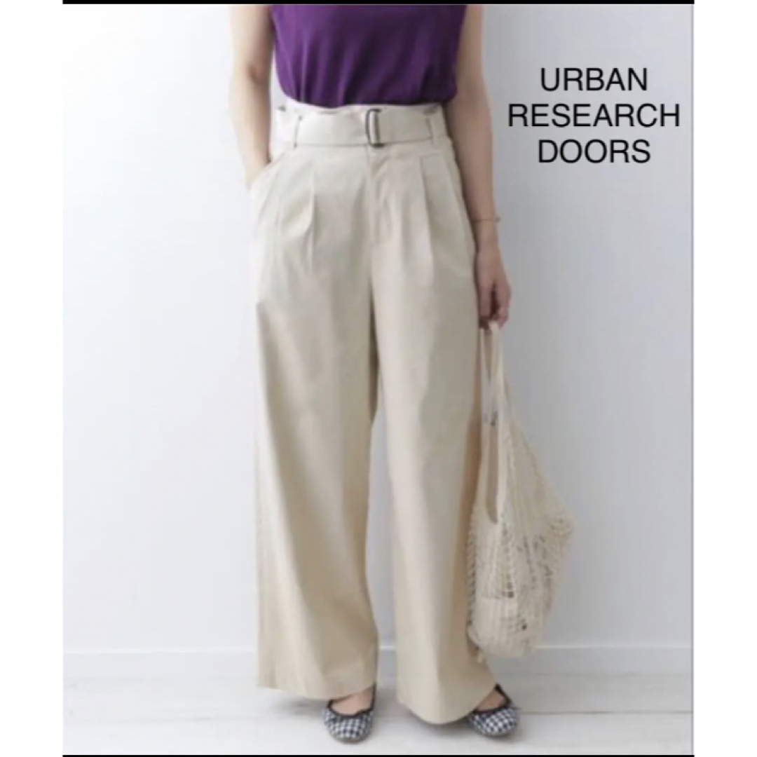 URBAN RESEARCH DOORS(アーバンリサーチドアーズ)のコットンベルトワイドパンツ  レディースのパンツ(カジュアルパンツ)の商品写真