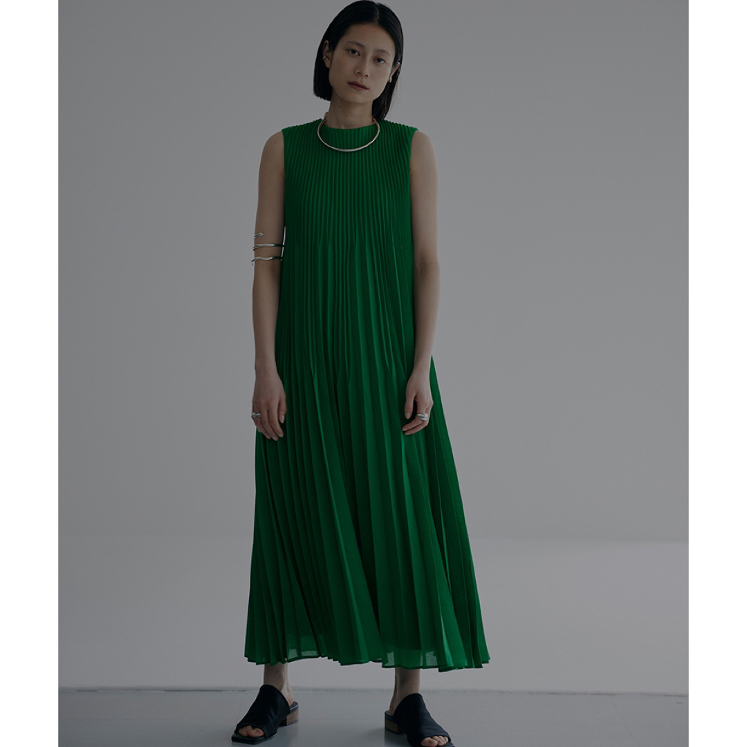 SPUN ORGANDY PLEATS DRESS
